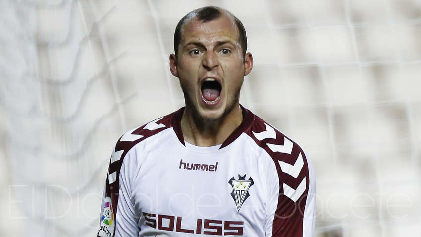 "Зозуля - фашист": украинский игрок снова оказался в центре политизированого скандала "Зозуля - фашист": украинский игрок снова оказался в центре политизированого скандала