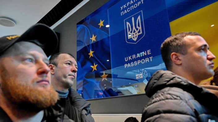 Забули про обов'язок, але згадали про права. Офіцер ЗСУ розкритикував "закордонний фронт"