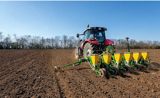 Украинские аграрии завершают сев озимых культур: сколько засеяно 