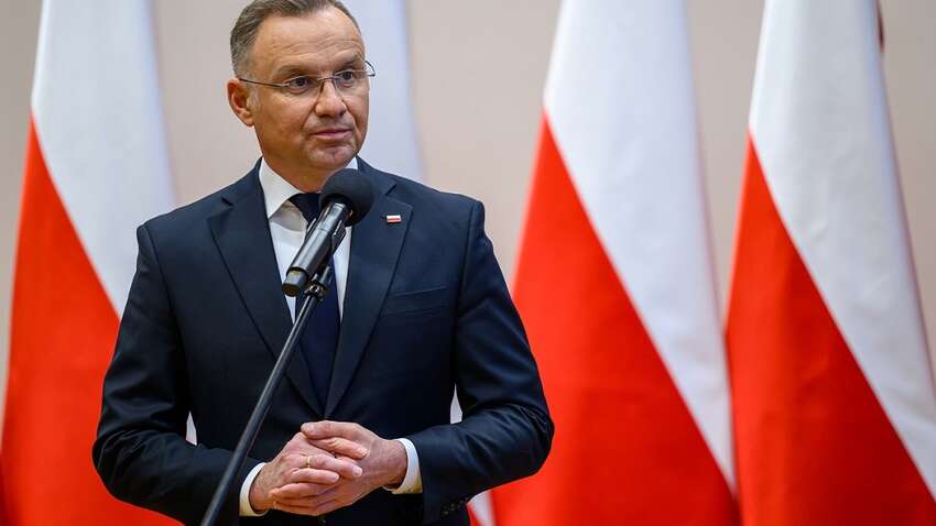 Дуда призвал Украину уступить Россию территории ради мира 