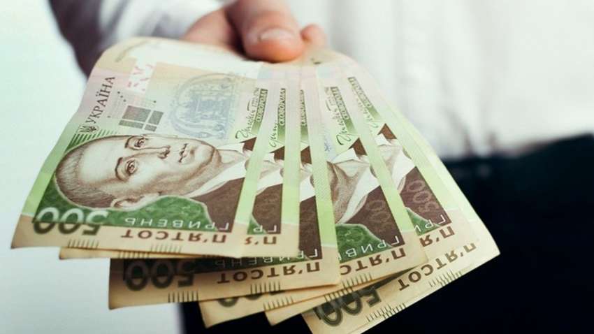 «Карантинні» 8 тисяч гривень: хто може отримати держдопомогу «Карантинні» 8 тисяч гривень: хто може отримати держдопомогу