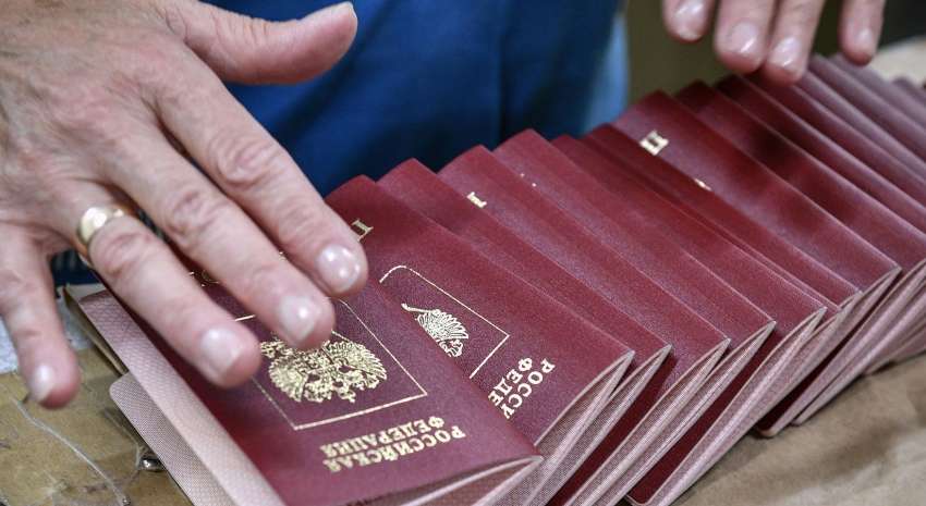 Что-то пошло не так: Кремль снова переносит "референдумы" об аннексии Что-то пошло не так: Кремль снова переносит "референдумы" об аннексии