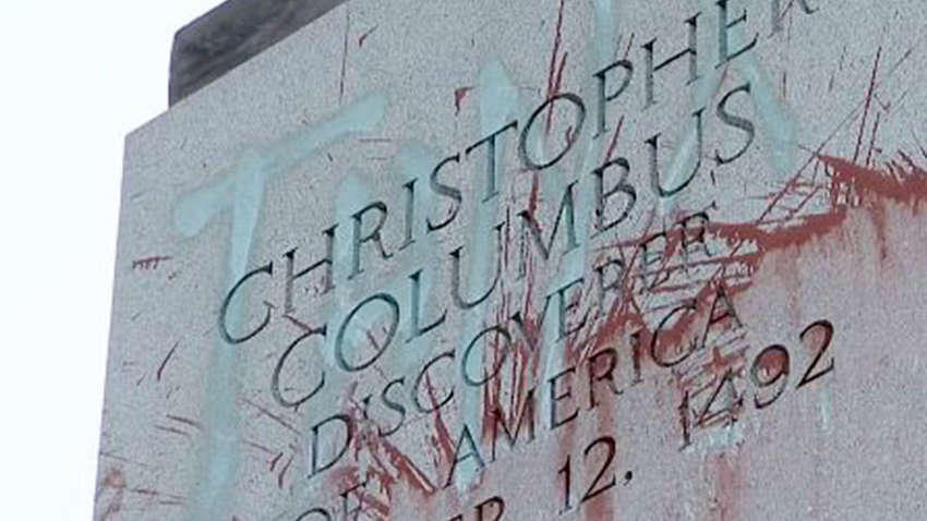 "Расовые беспорядки в США": в двух штатах уничтожены памятники Христофору Колумбу 