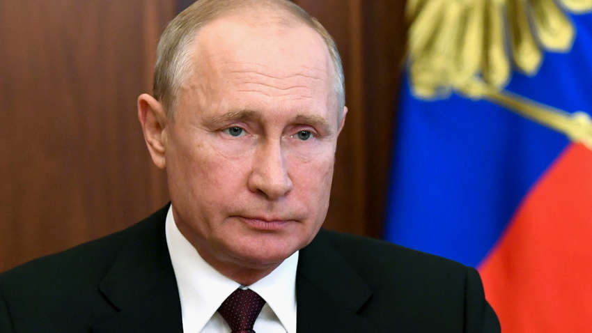 Путін розповів про коронавірус у близьких людей Путін розповів про коронавірус у близьких людей