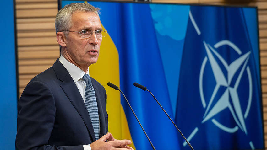 Єнс Столтенберг відреагував на початок контрнаступу України Єнс Столтенберг відреагував на початок контрнаступу України