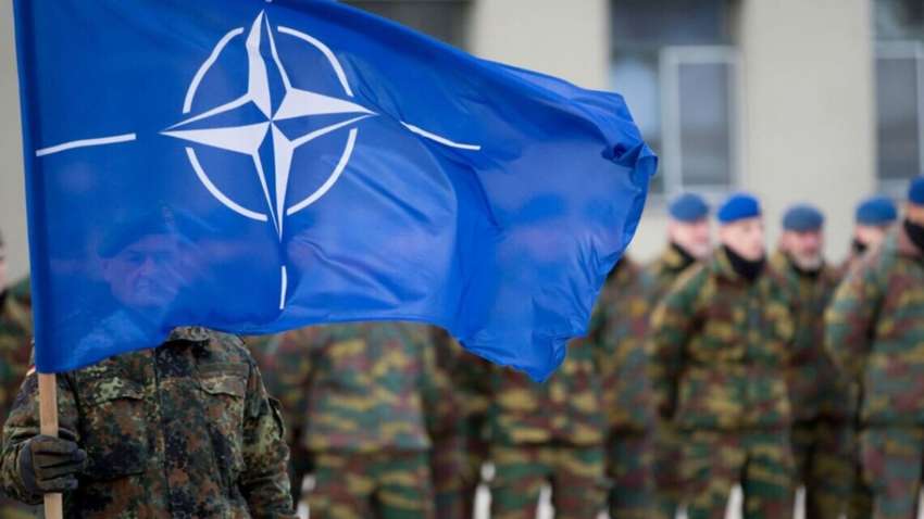 НАТО «замасковано» готується до можливої війни з РФ, яка може відбутися вже влітку 