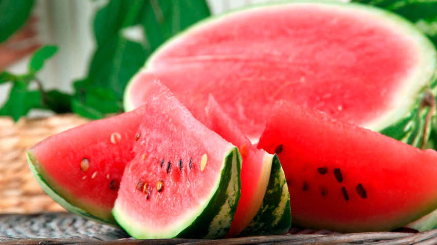 Начинается сезон арбузов: почему цены на ягоду поражают Начинается сезон арбузов: почему цены на ягоду поражают