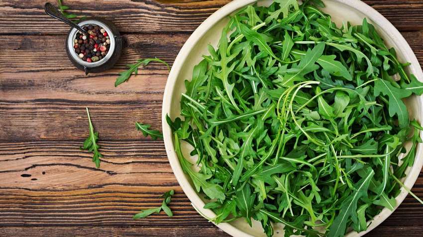 Диетологи рассказали, кому не стоит есть зелень Диетологи рассказали, кому не стоит есть зелень