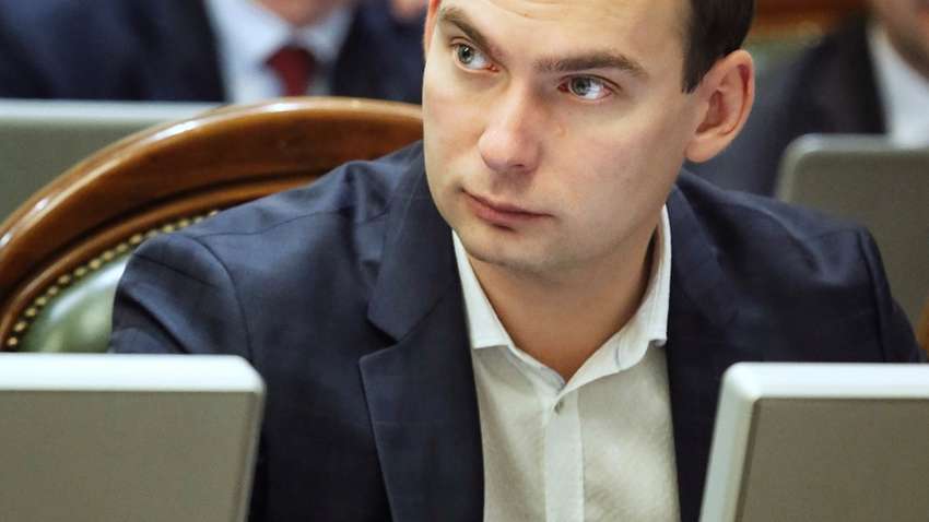 Уряд «по-тихому» провів конкурс в ще одному контролюючому органі: Ярослав Железняк розкрив подробиці