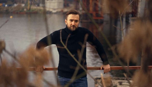 Известный украинский писатель вступил в ряды ВСУ