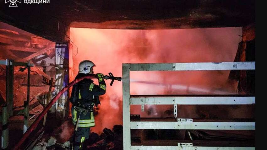 Страшная атака не прекращалась всю ночь: РФ серьезно повредила юг области в Украине 