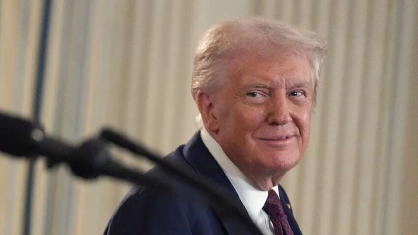 "Щось станеться": Трамп приголомшив різкою заявою про війну Путіна в Україні "Щось станеться": Трамп приголомшив різкою заявою про війну Путіна в Україні