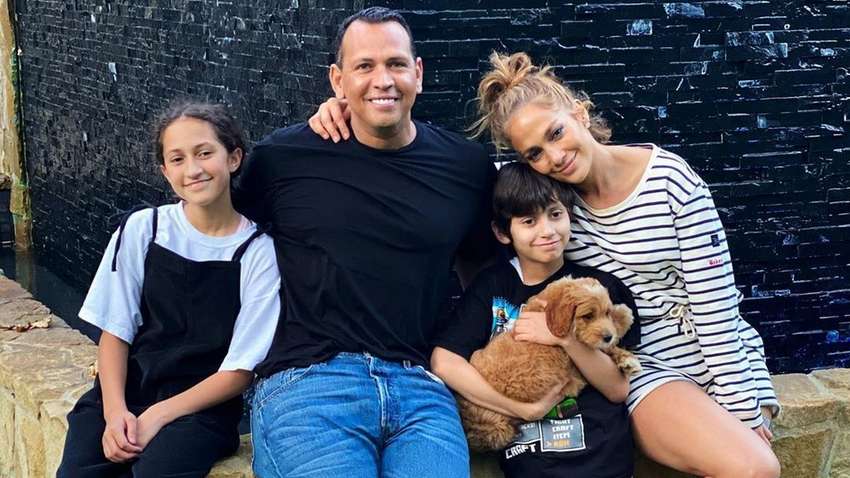 В сім'ї Дженніфер Лопес і Алекса Родрігеса поповнення