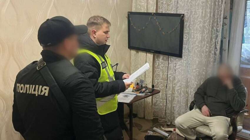 Взяв 30 тисяч доларів у волонтера і зник: у Києві викрили «липового» постачальника дронів Взяв 30 тисяч доларів у волонтера і зник: у Києві викрили «липового» постачальника дронів