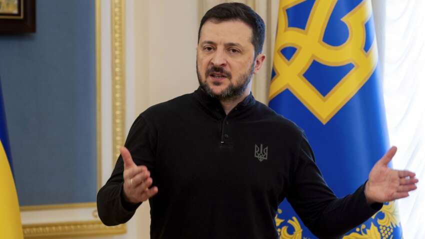 Зеленский впервые объяснил отставку Федорова и конфликт с Сырским Зеленский впервые объяснил отставку Федорова и конфликт с Сырским