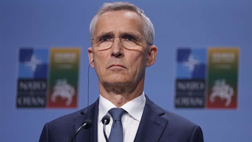 Столтенберг пояснив, чому наразі вступ України до НАТО неможливий