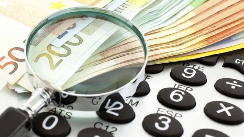 Украинцев хотят обязать платить долги умерших родственников: о чем говорит инициатива