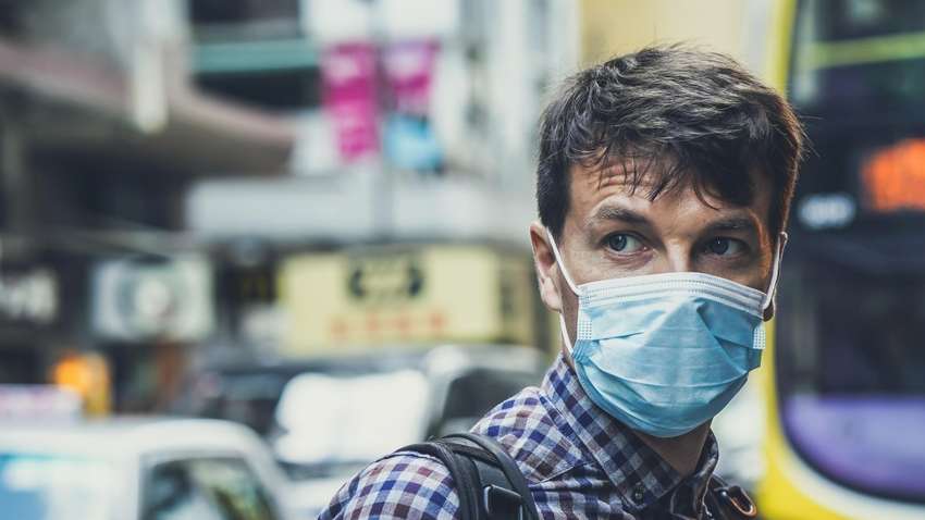 «Мутация» карантина: что следует знать украинцам о новых правилах и могут ли нас наказать за нарушения