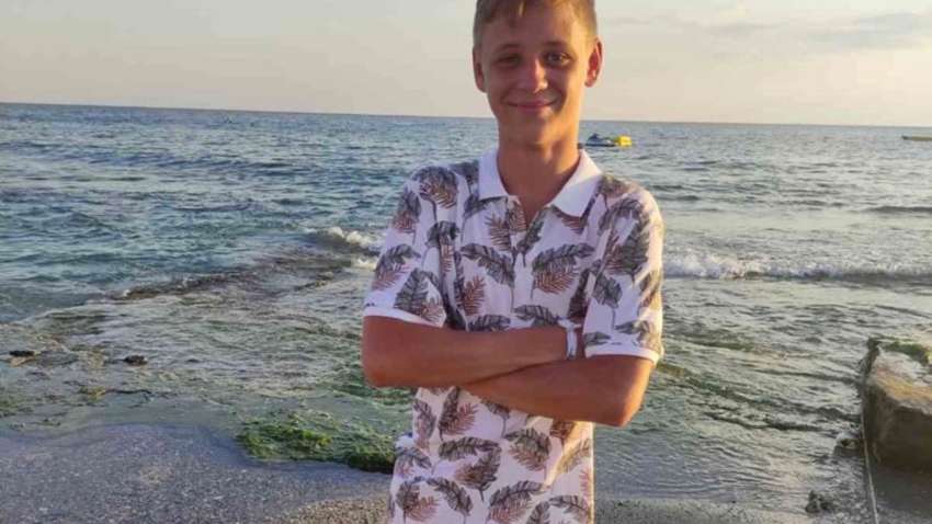 У Запорізькій області помер хлопчик, який впав в кому у дитячому таборі: подробиці трагедії (ФОТО) У Запорізькій області помер хлопчик, який впав в кому у дитячому таборі: подробиці трагедії (ФОТО)