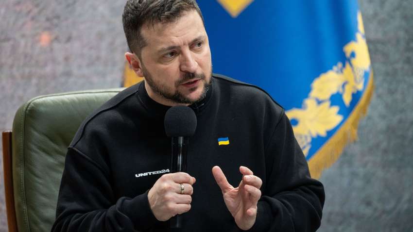 Зеленский рассказал, кто и когда «уберет» Путина Зеленский рассказал, кто и когда «уберет» Путина