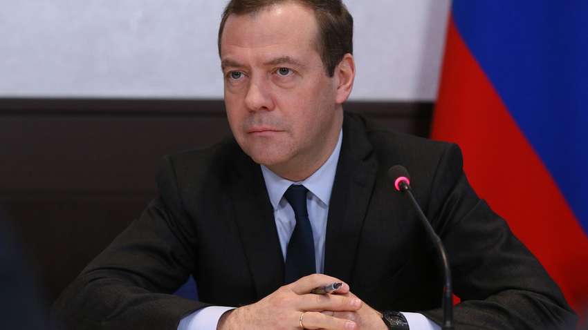 Медведев назвал требования к Украине по новому газовому контракту