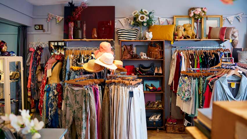 Речі, які в жодному разі не можна купувати в секонд-хенді, щоб не втратити здоров’я і життя