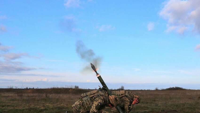 На якому напрямку росіяни прорвалися до ключової висоти: ситуація критична
