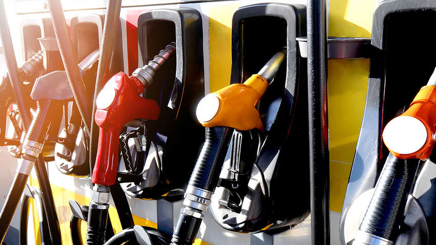 Бензин в Украине снова подорожал: названы новые цены на АЗС Бензин в Украине снова подорожал: названы новые цены на АЗС