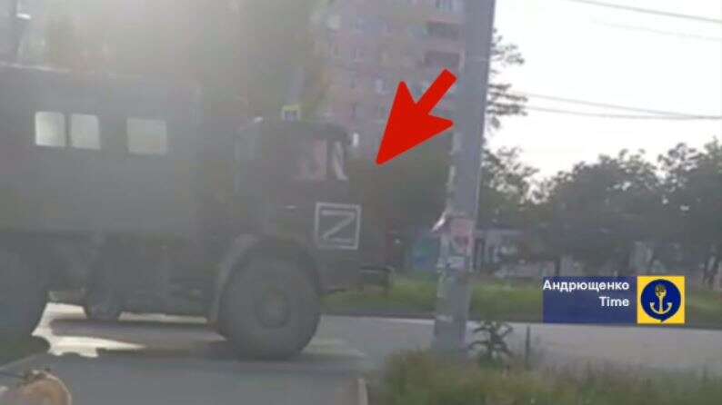 Окупанти масово перекидають військову техніку: на які напрямки