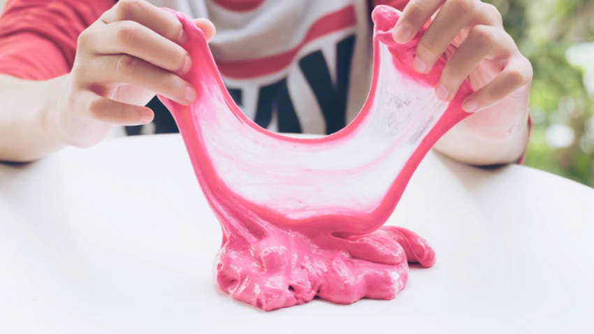 Ляльки, «лізун», олівці: названі найнебезпечніші дитячі іграшки