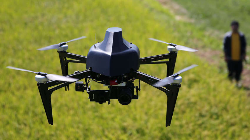 Японцам прийдется получать права для управления дронами