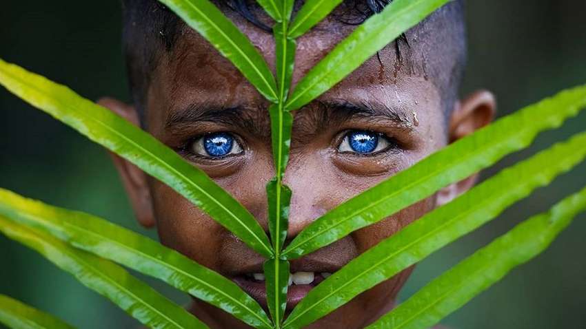 Это стоит увидеть: в Индонезии живет племя с аномально синими глазами Это стоит увидеть: в Индонезии живет племя с аномально синими глазами