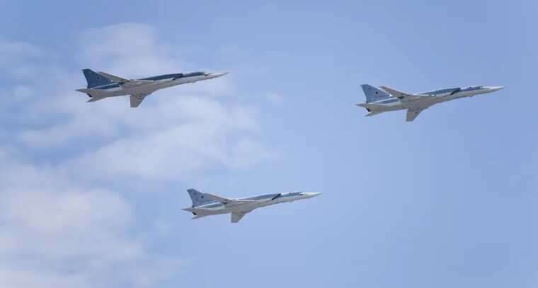 Военные самолеты РФ активировались в районе Аляски: что происходит Военные самолеты РФ активировались в районе Аляски: что происходит