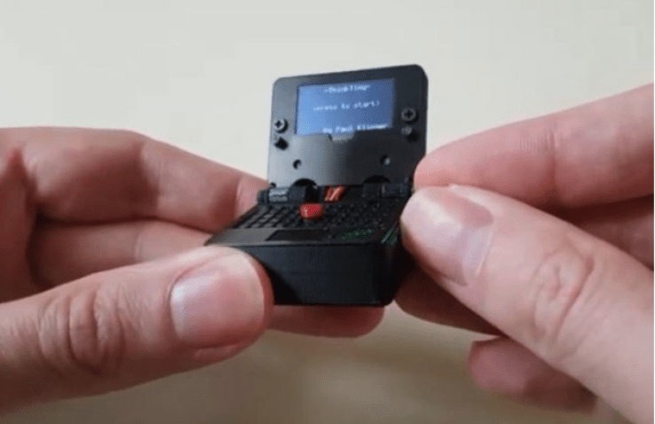 Создан самый маленький в мире игровой ноутбук