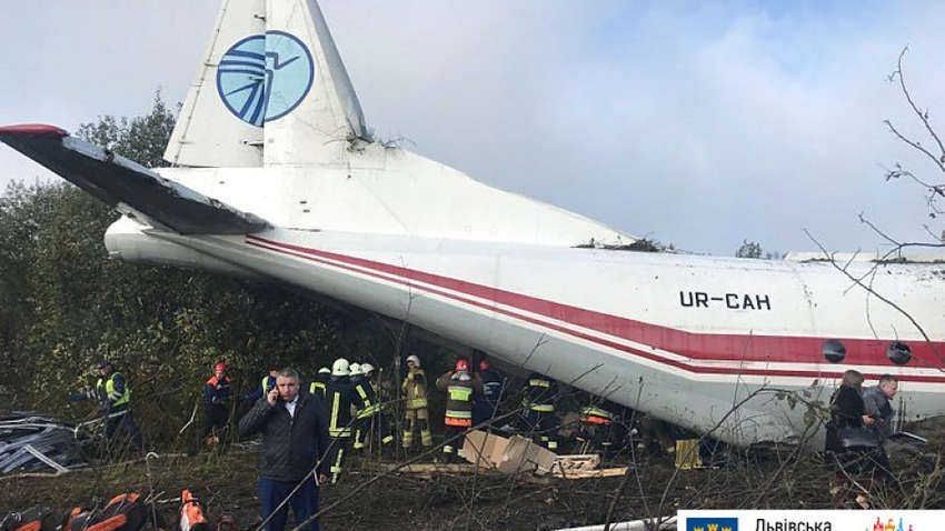 Госавиаслужба прекратила лицензию авиакомпании после падения самолета под Львовом