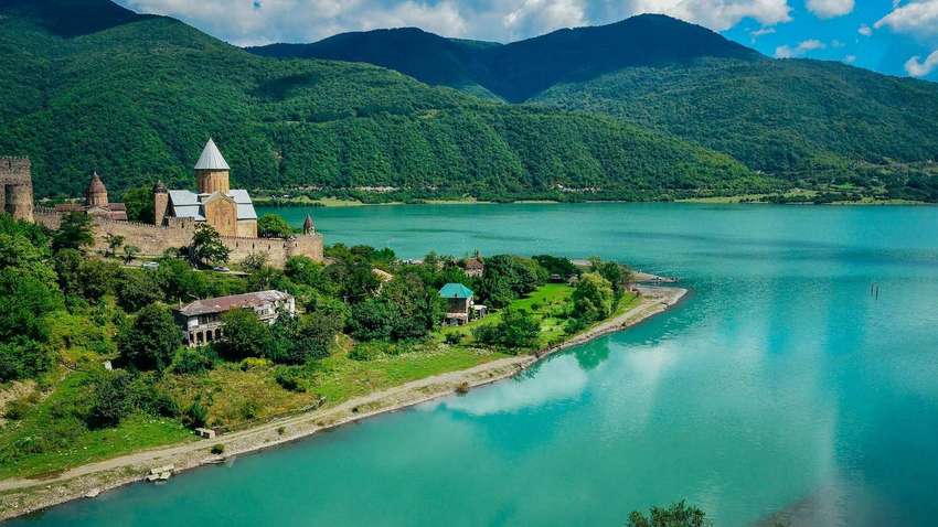 Грузія готується відкрити кордони для українських туристів