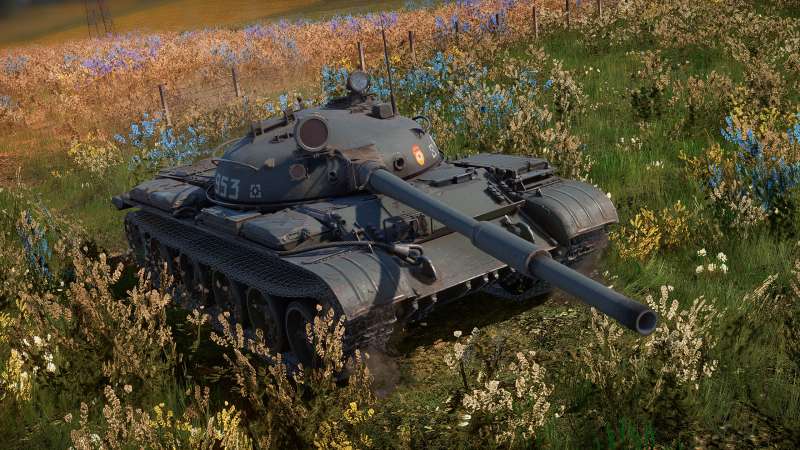 Расконсервирует резервы. РФ перебросила в Крым десятки советских танков  