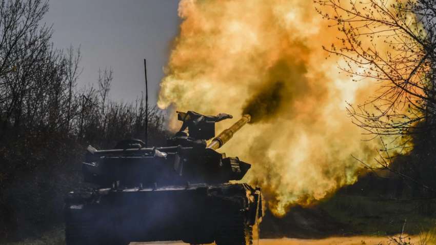 Какую военную помощь хочет получить Украина от США: как может работать план победы