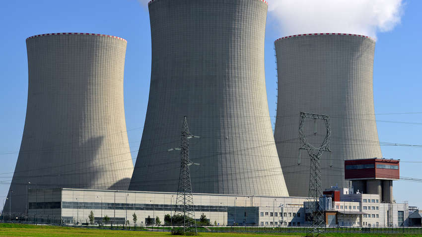Запорожская АЭС потеряла связь с сетью, ее работу поддерживает резервное питание 