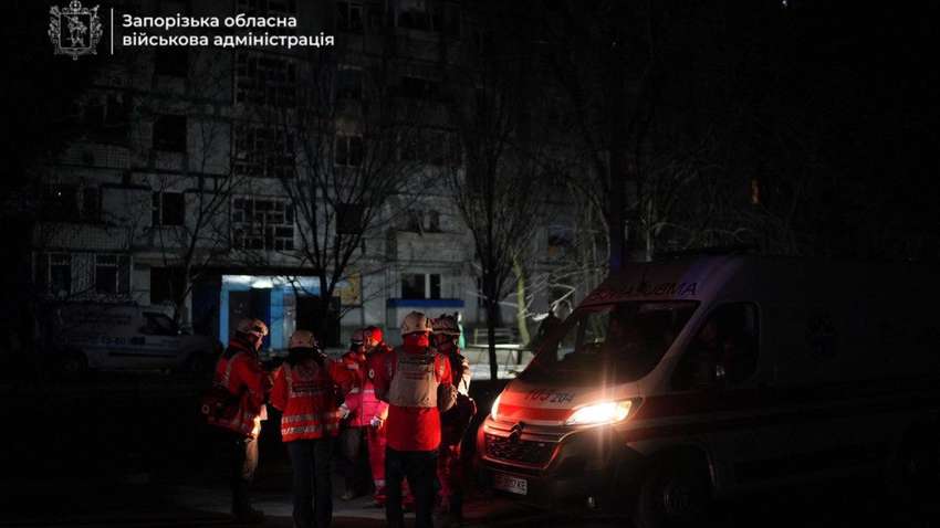Взрывы в Запорожье и люди под завалами: что сейчас делается в городе