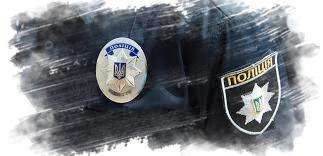 У Києві шукають вибухівку в автомобілі біля ТРЦ - ВІДЕО