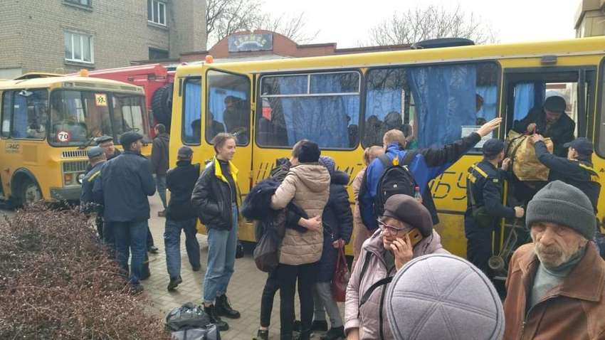 Убегая от войны: как общины в центре и на западе принимают переселенцев Убегая от войны: как общины в центре и на западе принимают переселенцев