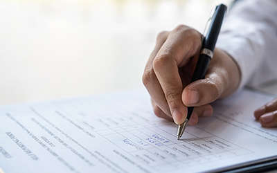 Мужчина инсценировал собственную смерть, чтобы не платить алименты: подробности аферы