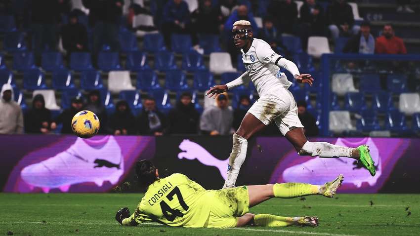 "Наполи" "уничтожил" "Сассуоло" в перенесенном матче 21 тура Серии А (ВИДЕО)