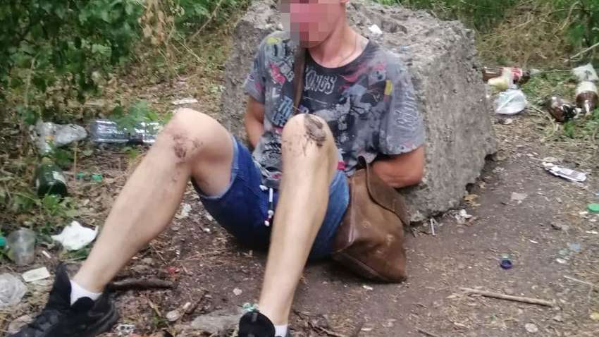 У Харкові чоловік посеред вулиці вимагав від школярки, аби та показала йому свої статеві органи (ФОТО)