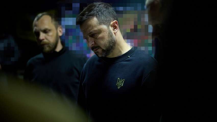 Зеленский прямо ответил: кто и почему не дает победить Россию в войне