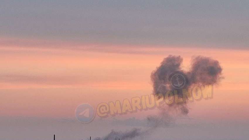 В Мариуполе были слышны взрывы В Мариуполе были слышны взрывы