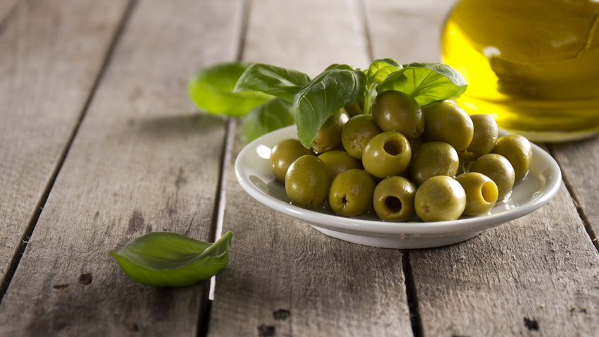 С онкологическими болезнями помогают бороться оливки