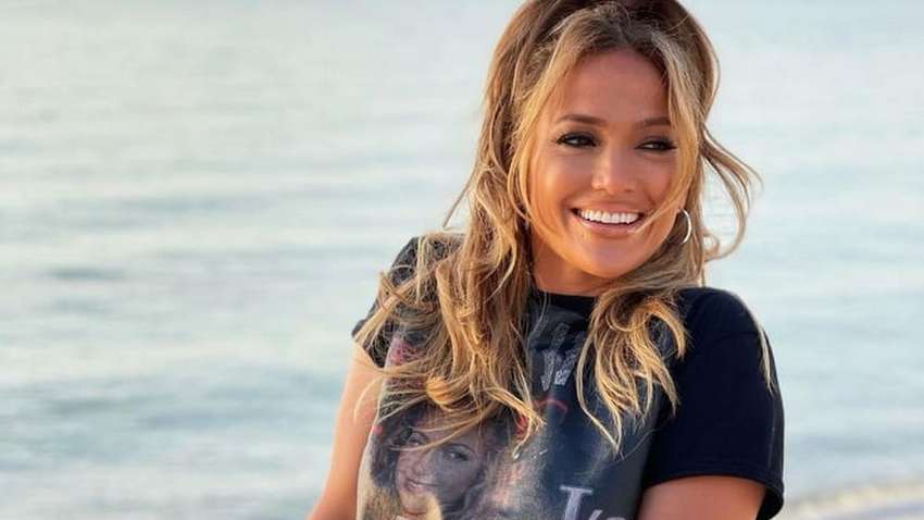 Дженніфер Лопес відзначила 52-річчя в бікіні (ФОТО) Дженніфер Лопес відзначила 52-річчя в бікіні (ФОТО)