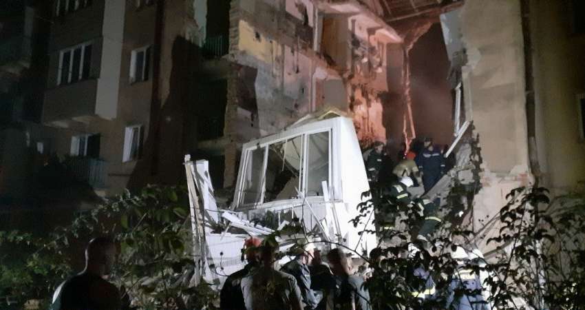 В Дрогобыче обрушилась часть жилого дома: есть пострадавшие